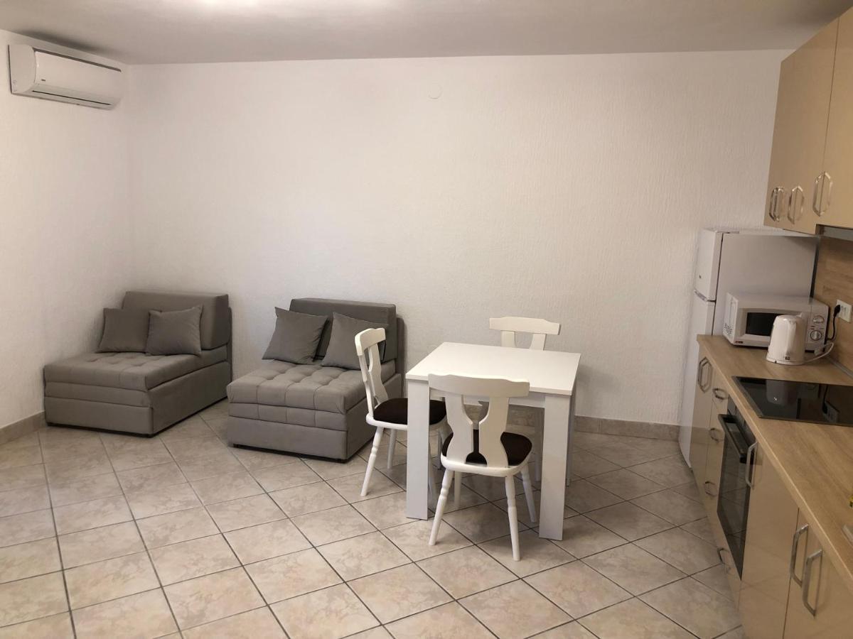 Apartmani Lime Petrovac Exterior photo